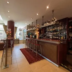 3* Hotel Cubil