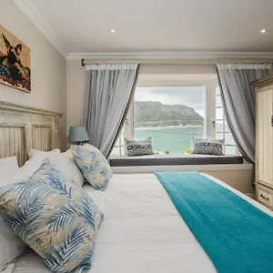 https://the-cabin-52-on-fish-hoek.hotels-capetown.com